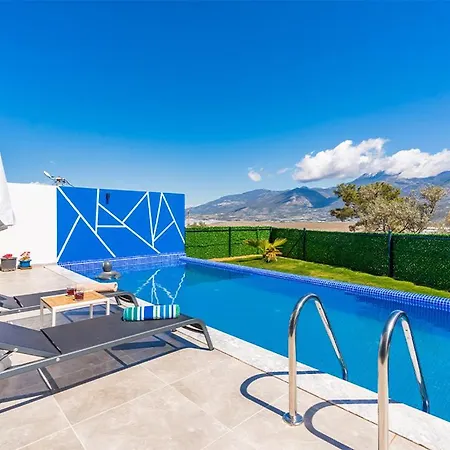 Happy 2- 2 Bedroom Villa *